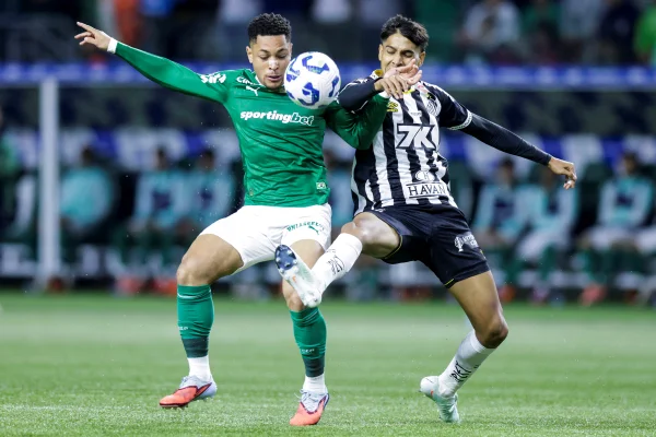 Abel Ferreira detona convocação de jogadores em momento decisivo