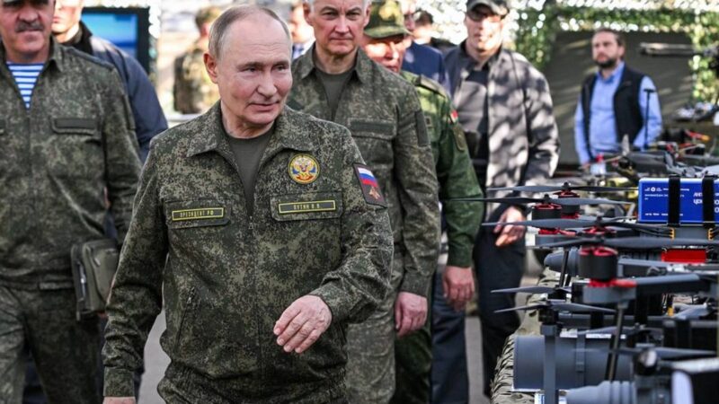 Putin acende alerta e pede planos para novos testes nucleares