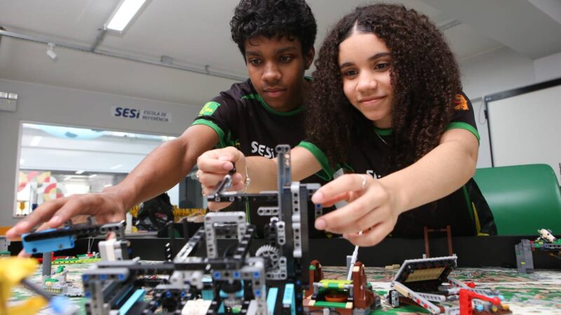 Torneio de robótica reúne alunos do DF e GO no Sesi de Taguatinga