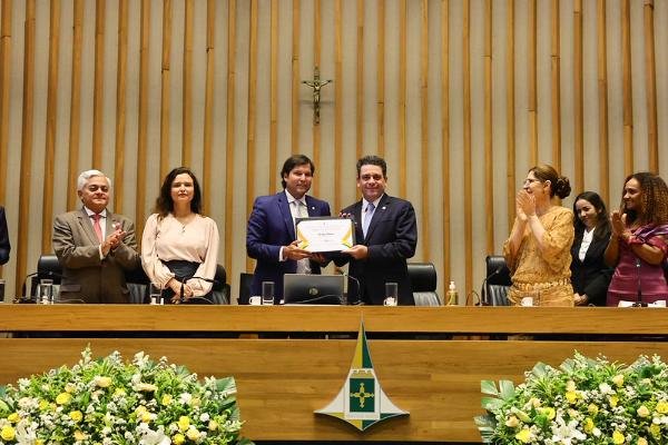 Jurista Rodrigo Badaró é novo cidadão honorário de Brasília
