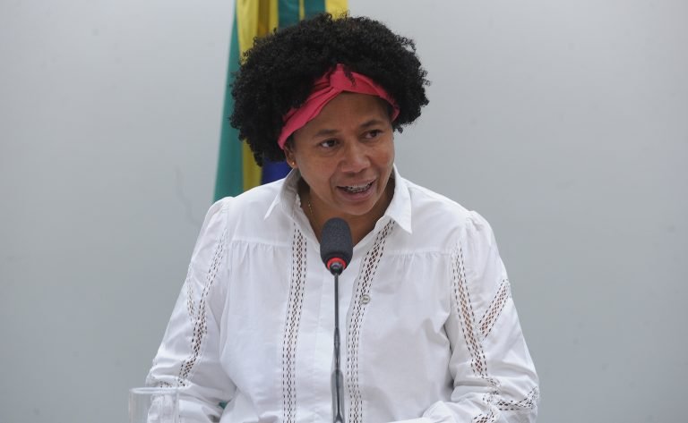 Comissão aprova BPC vitalício para deficiência permanente e auxílio temporário a herdeiros – Notícias