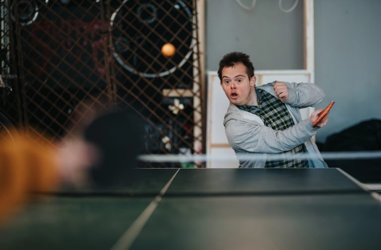 Comissão debate inclusão de pessoas com síndrome de Down e autismo por meio do esporte; participe – Notícias