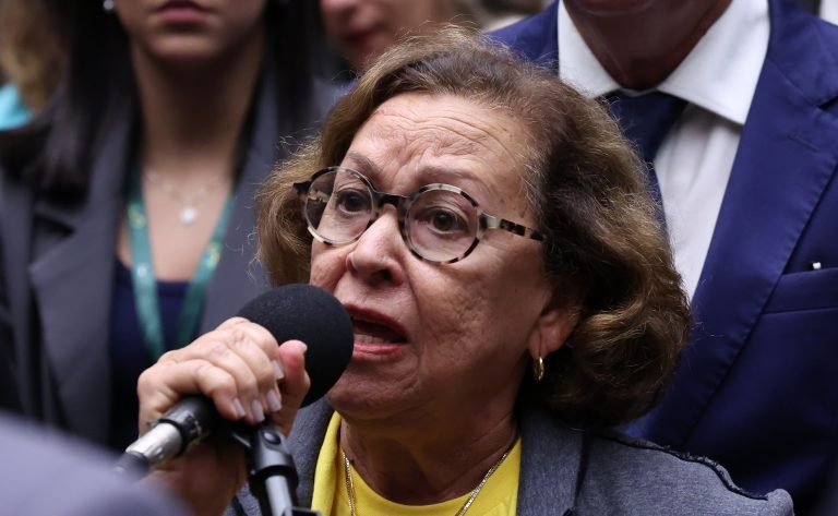 Nova lei cria minuto diário na Voz do Brasil para divulgar canais de proteção às mulheres – Notícias