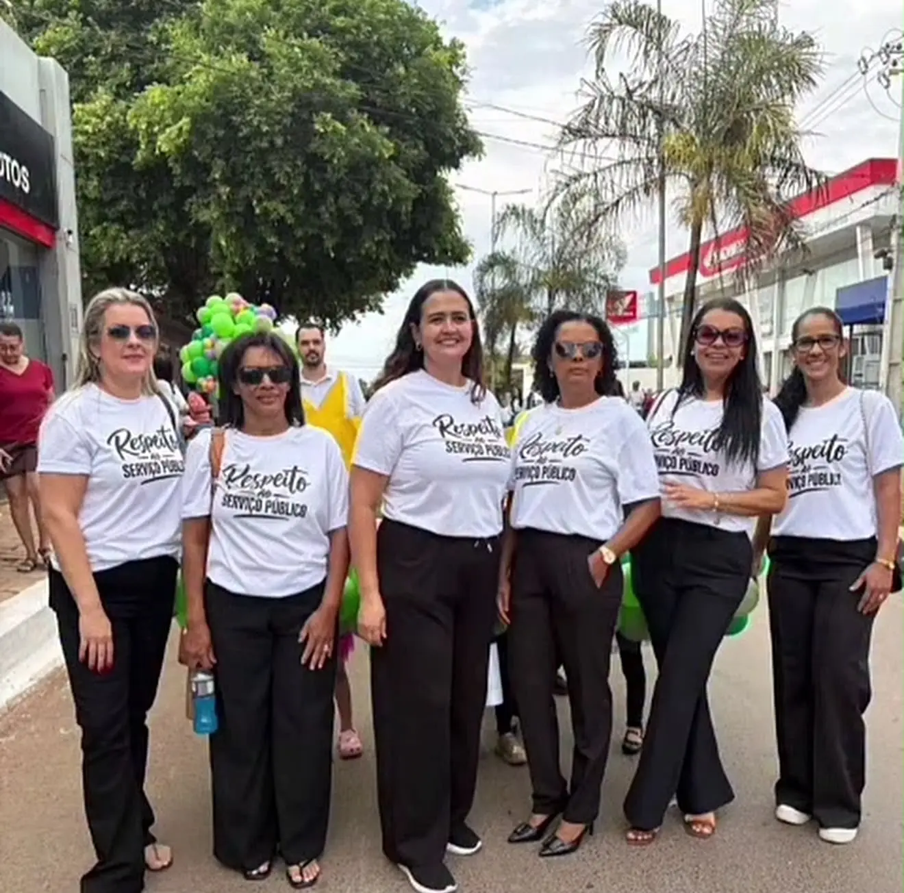 Protesto de diretoras de creches marca desfile de 7 de Setembro em Formosa; prefeita não comparece